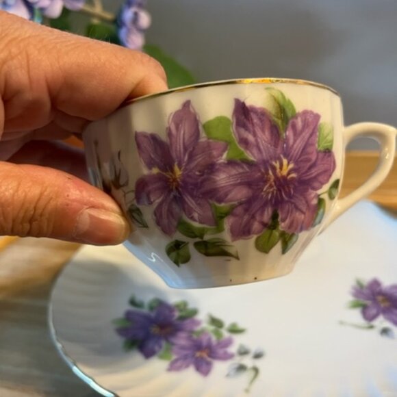 Vintage cup and plate snack set cup saucer purple violet clematis flowers - Picture 2 of 6
